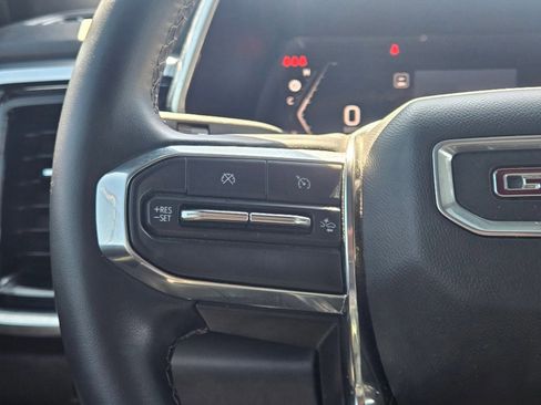 Used 2024 GMC Canyon Elevation RWD image 12