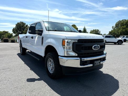 Used 2022 Ford F250 XL w/ Power Equipment Group image 8