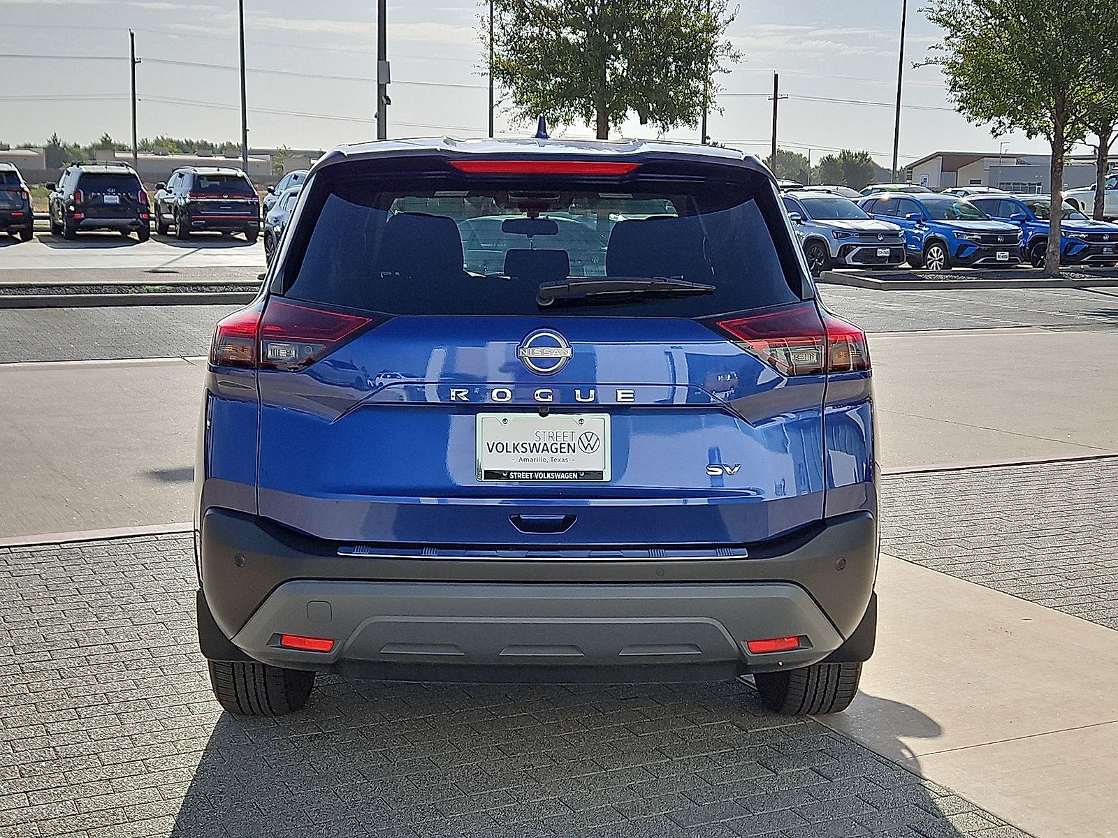 Used 2023 Nissan Rogue SV FWD image 7