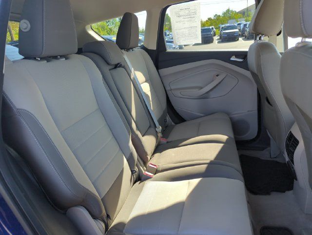 Used 2016 Ford Escape SE w/ Equipment Group 201A FWD image 17