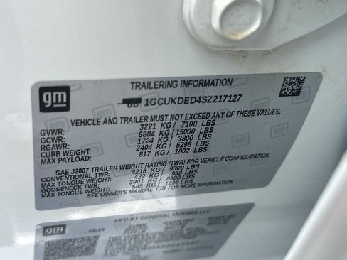 Used 2025 Chevrolet Silverado 1500 LT AWD/4WD image 28