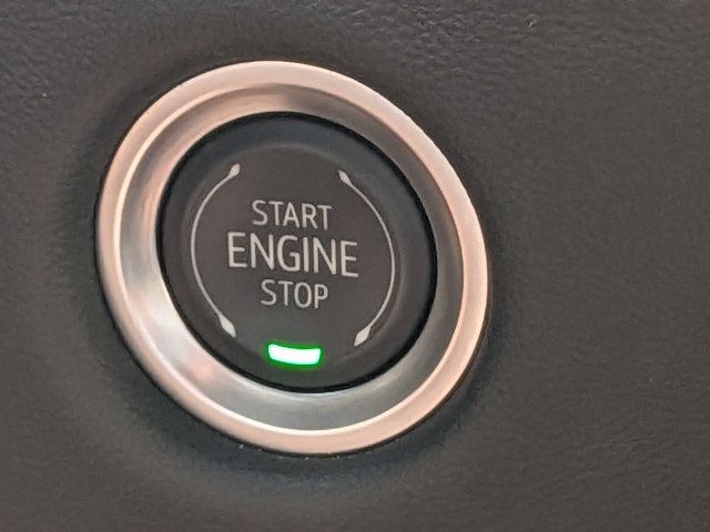Certified 2025 Cadillac Escalade Premium Luxury AWD/4WD image 35