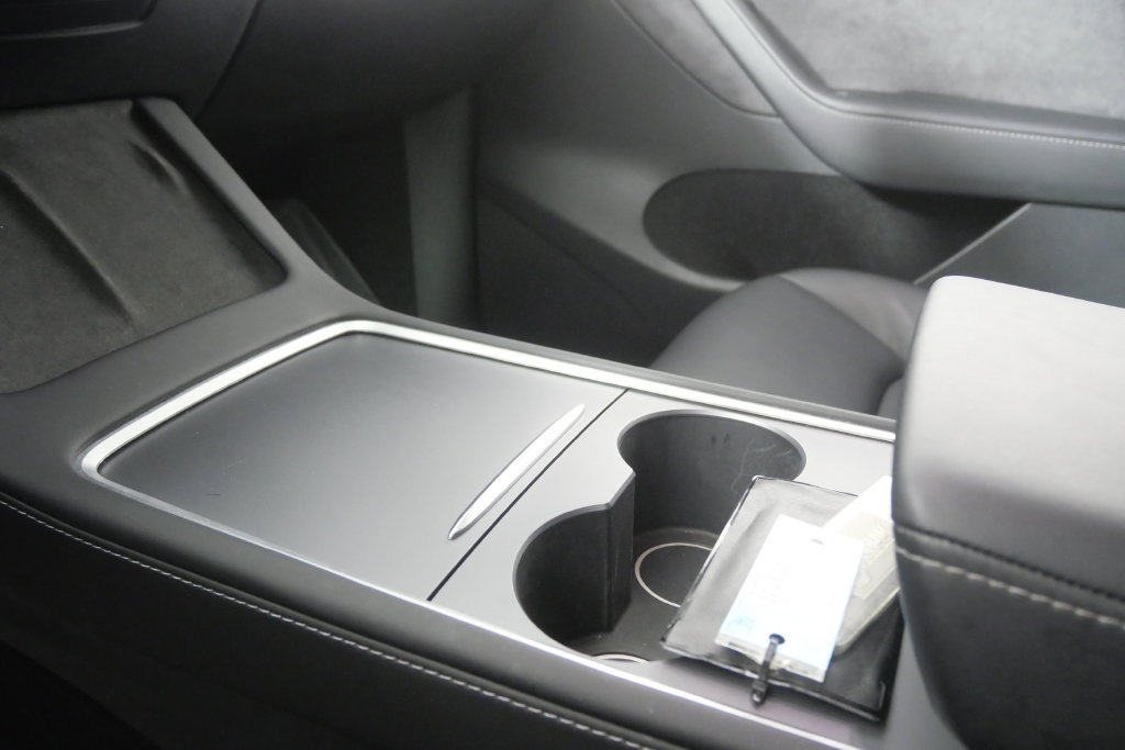 Used 2023 Tesla Model Y Performance AWD/4WD image 24
