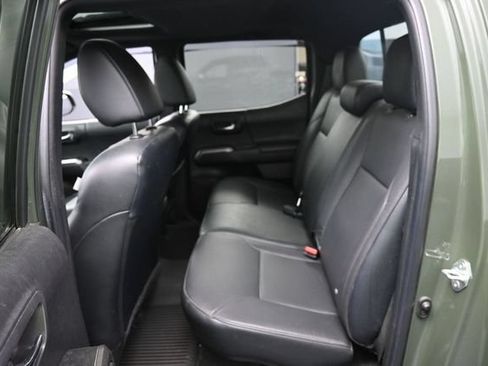 Used 2022 Toyota Tacoma Limited AWD/4WD image 11