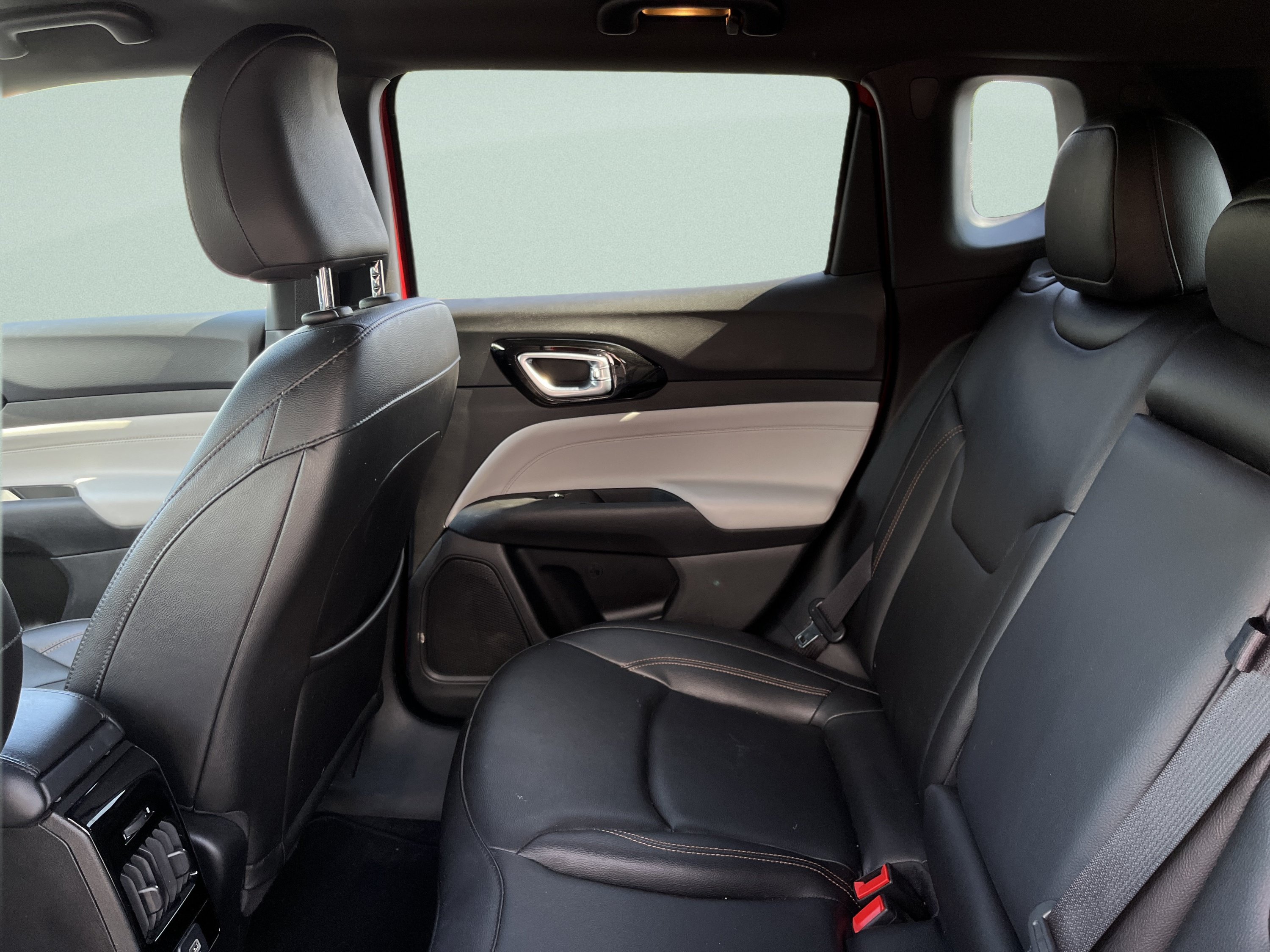 Used 2024 Jeep Compass Limited AWD/4WD image 22
