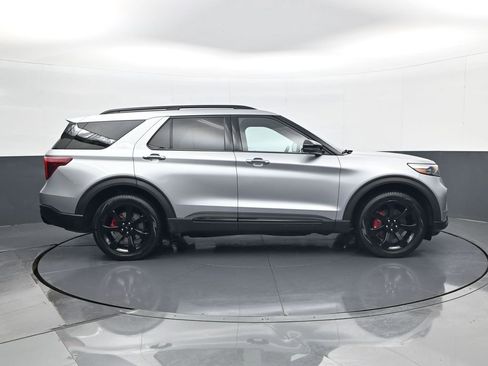 Used 2022 Ford Explorer ST w/ Equipment Group 401A AWD/4WD image 4