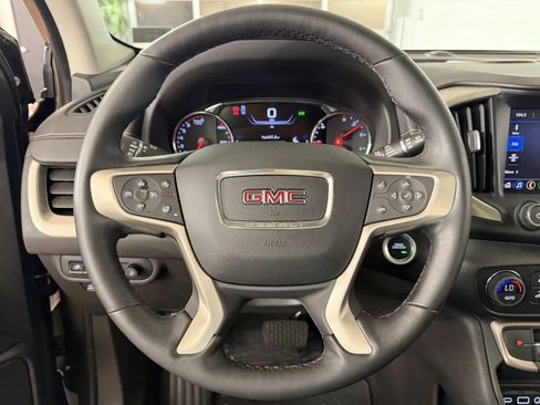 Used 2024 GMC Terrain Denali w/ Denali Premium Package AWD/4WD image 21