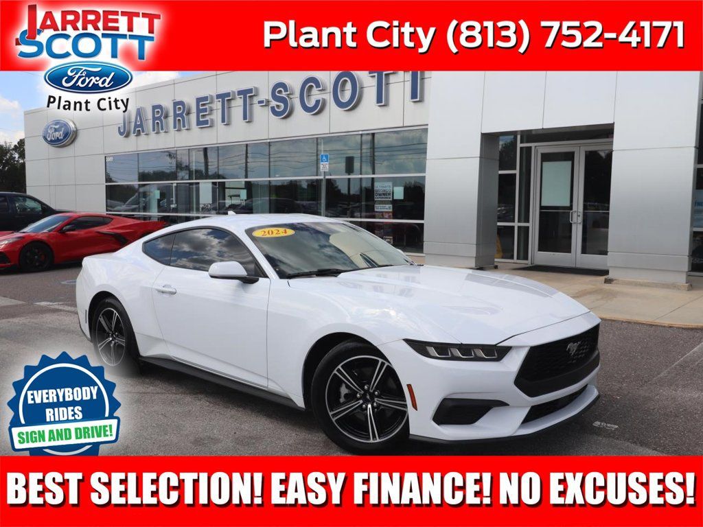Used 2024 Ford Mustang Coupe RWD image 1