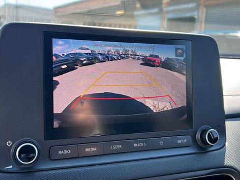 Used 2023 Hyundai Kona SEL image 11