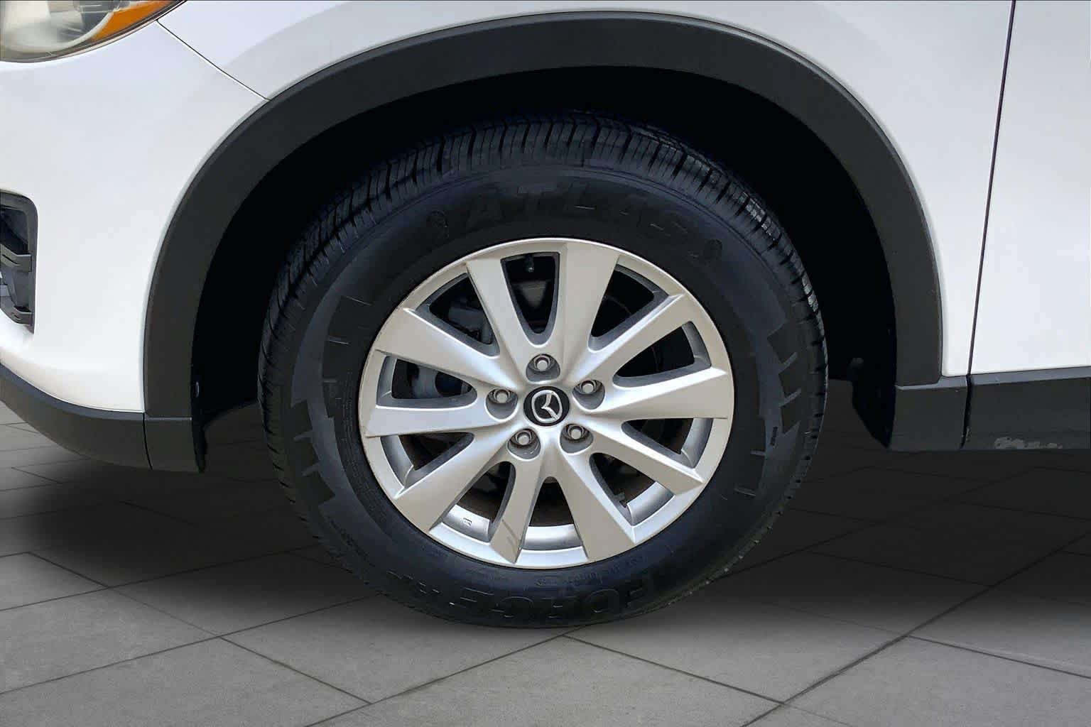 Used 2016 MAZDA CX-5 Touring FWD image 11
