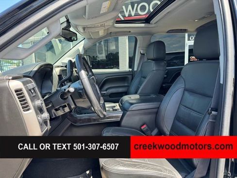 Used 2016 GMC Sierra 2500 Denali w/ Duramax Plus Package AWD/4WD image 9
