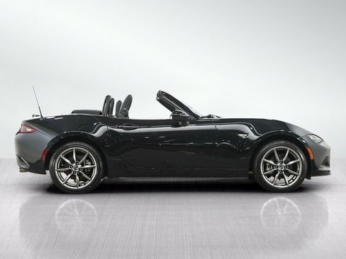 Used 2023 MAZDA MX-5 Miata Grand Touring RWD image 7