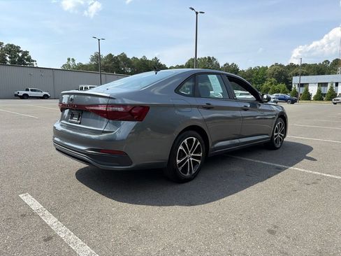 Used 2025 Volkswagen Jetta Sport FWD image 5