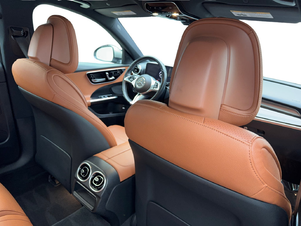 Used 2022 Mercedes-Benz C 300 Sedan image 41
