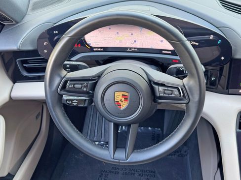 Used 2022 Porsche Taycan RWD image 20
