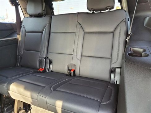 Used 2025 GMC Yukon Denali image 4