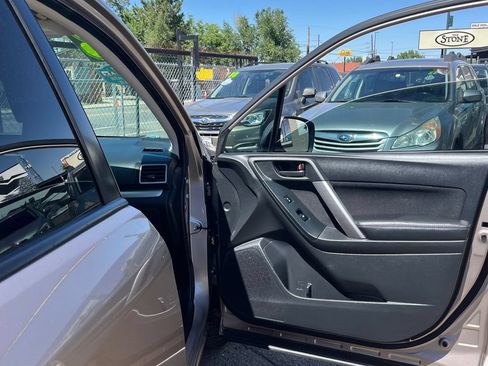 Used 2016 Subaru Forester 2.5i Premium AWD/4WD image 11