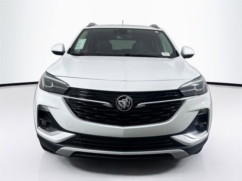 Used 2022 Buick Encore GX Essence w/ Experience Buick Package image 8