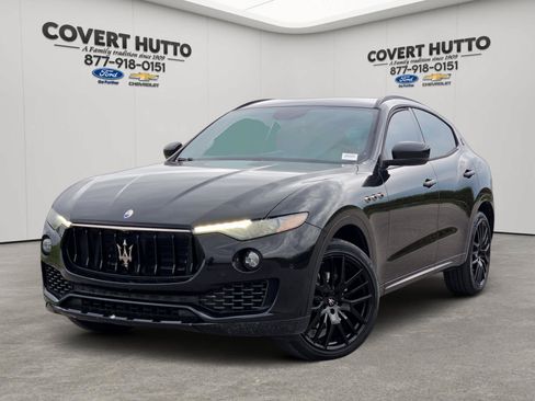 Used 2018 Maserati Levante AWD/4WD image 1