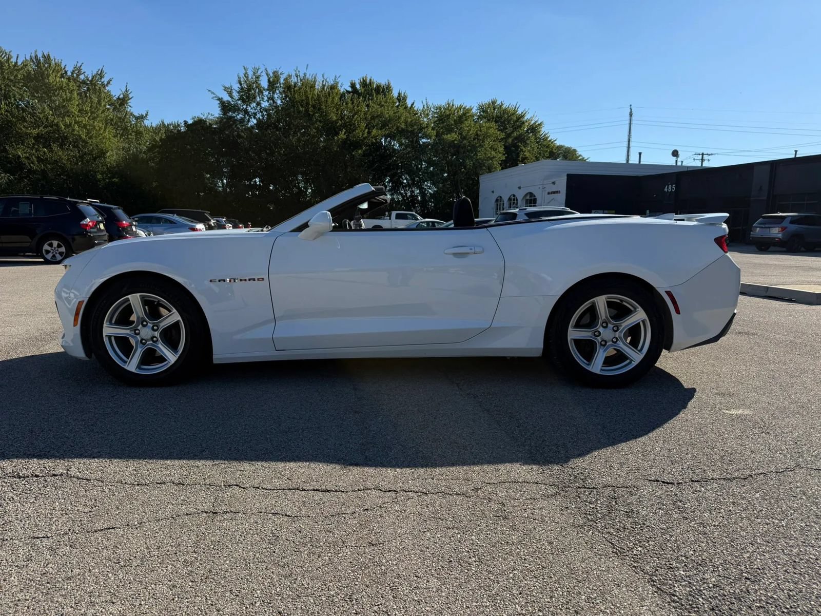 Used 2018 Chevrolet Camaro LT RWD image 5