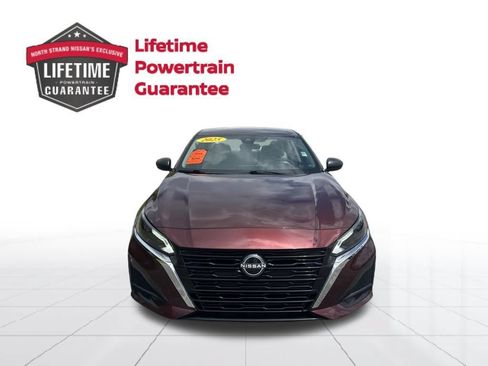 Certified 2025 Nissan Altima 2.5 SV FWD image 2