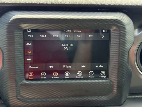 Used 2023 Jeep Gladiator Sport image 30