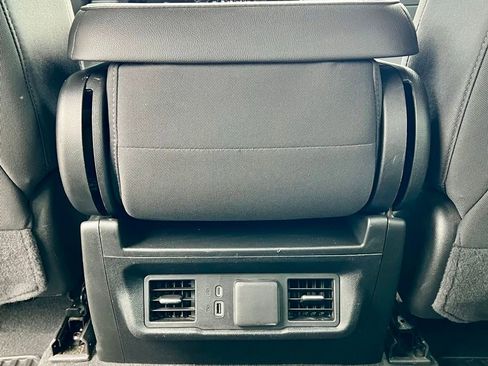 Used 2024 GMC Sierra 1500 SLE image 36