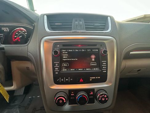 Used 2016 GMC Acadia SLE image 30