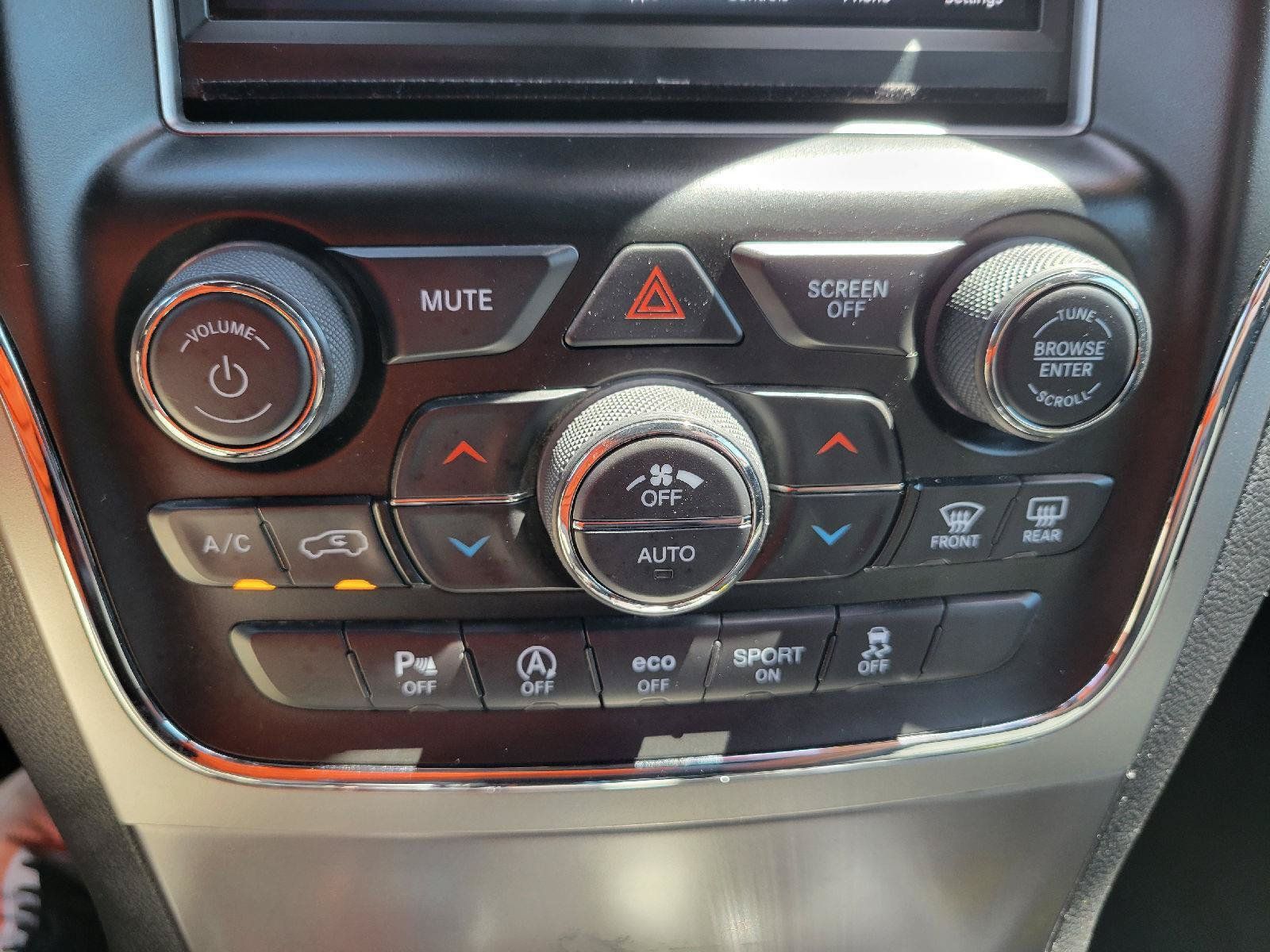 Used 2018 Jeep Grand Cherokee Laredo AWD/4WD image 18