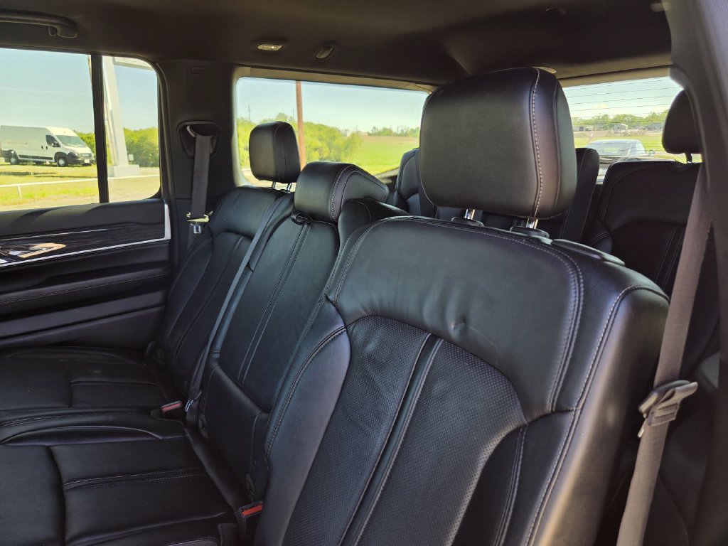 Used 2022 Jeep Wagoneer Series II RWD image 31