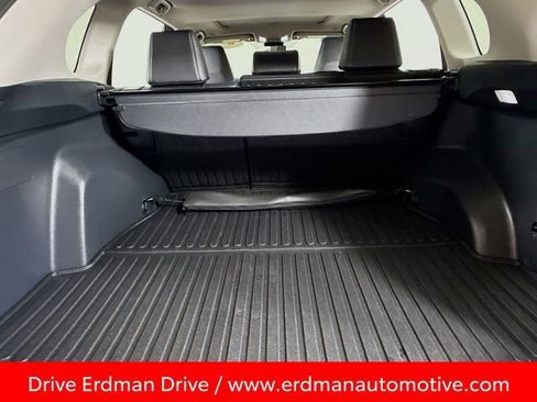Used 2025 Toyota RAV4 XLE Premium image 34
