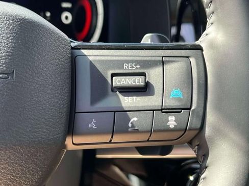 New 2026 Nissan Pathfinder SL w/ SL Premium Package AWD/4WD image 23