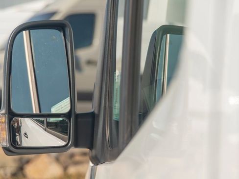 Used 2024 Mercedes-Benz Sprinter 2500 image 20