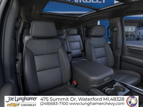 New 2026 Chevrolet Suburban RST AWD/4WD image 16