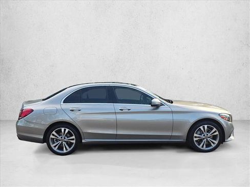 Used 2019 Mercedes-Benz C 300 4MATIC Sedan image 4