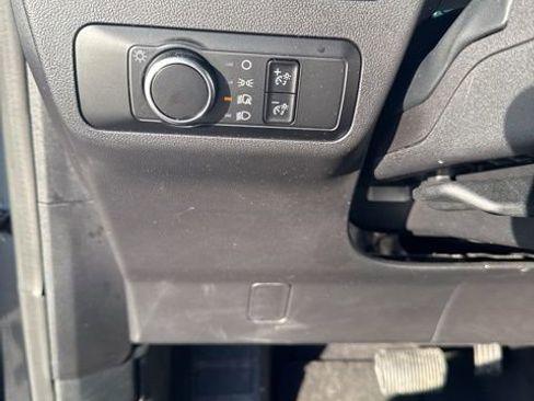 Used 2025 Ford Escape ST-Line image 11