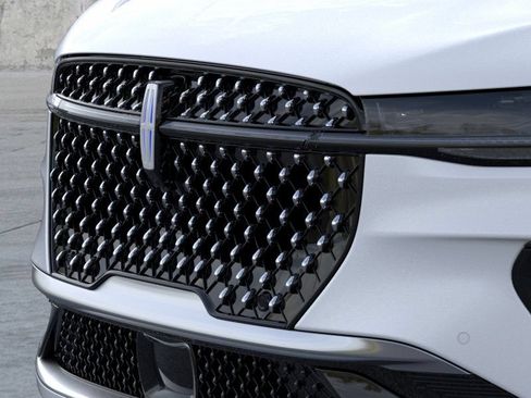 New 2026 Lincoln Nautilus Reserve AWD/4WD image 16