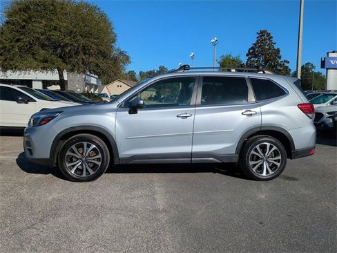 Used 2021 Subaru Forester Limited image 7