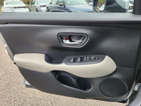 New 2026 Honda HR-V LX image 15