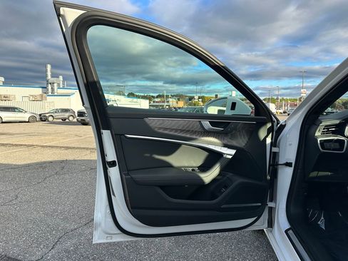 Used 2024 Audi A6 Premium Plus image 12