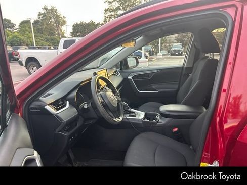 Used 2020 Toyota RAV4 LE w/ All Weather Liner Package FWD image 9