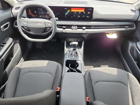 New 2026 Kia K4 FWD image 14