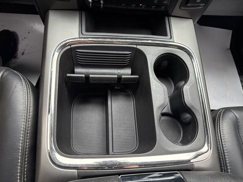 Used 2018 RAM 2500 Laramie w/ Sport Appearance Group image 19