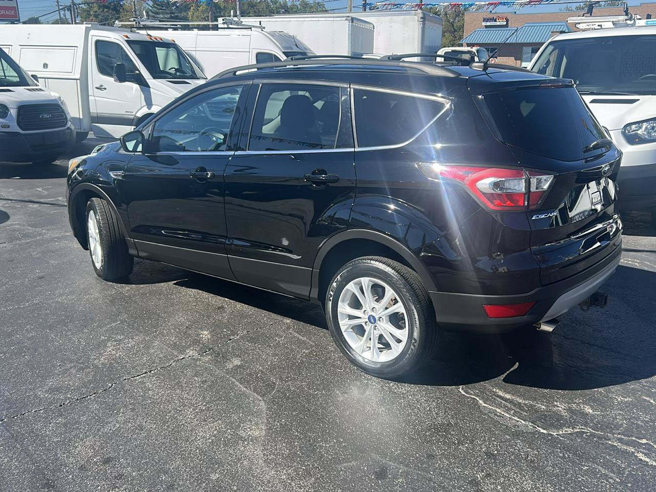 Used 2017 Ford Escape SE w/ Equipment Group 201A AWD/4WD image 5
