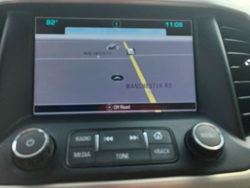 Used 2019 GMC Acadia Denali w/ Technology Package AWD/4WD image 13