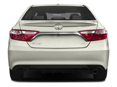 Used 2016 Toyota Camry SE FWD image 5