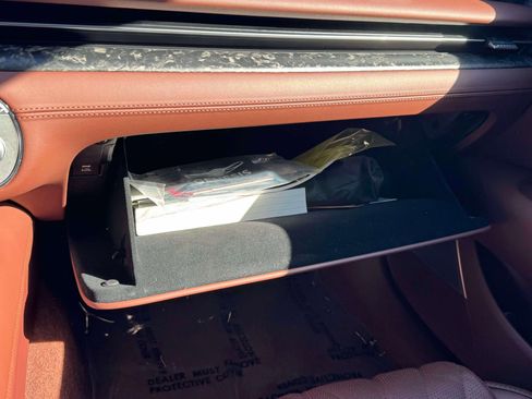 Used 2024 Genesis G90 3.5T image 33