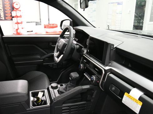 Used 2025 Toyota 4Runner SR5 image 27