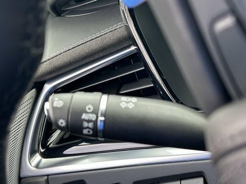 Used 2022 Cadillac XT6 Sport w/ Platinum Package image 40