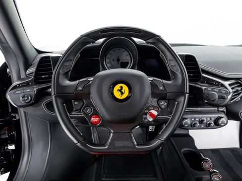 Used 2015 Ferrari 458 Speciale Coupe image 12